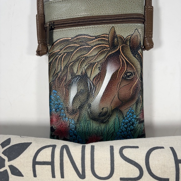 ANUSCHKA CALCUTTA INDIA-NWT $158.00            MASTERPIECE PAINTING TOOK 6 WEEKS - Picture 3 of 16